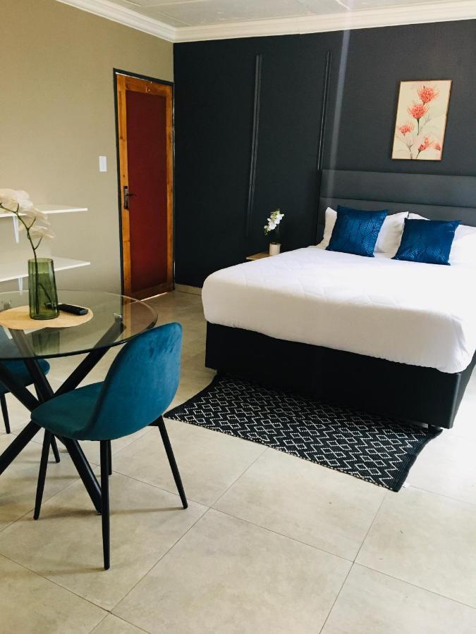 Black Rose Guesthouse Soweto Kültér fotó