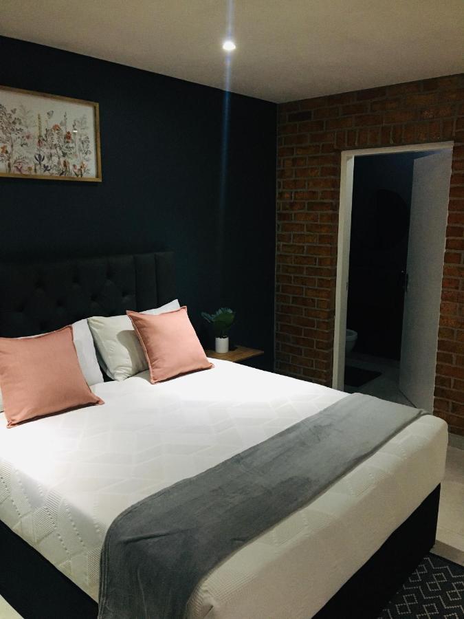 Black Rose Guesthouse Soweto Kültér fotó